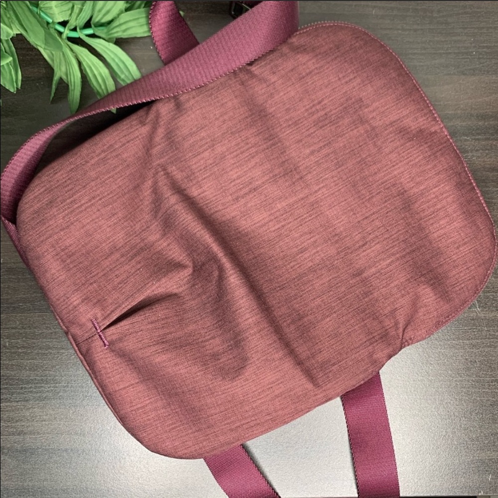 Lululemon side bag - Picture 6 of 8